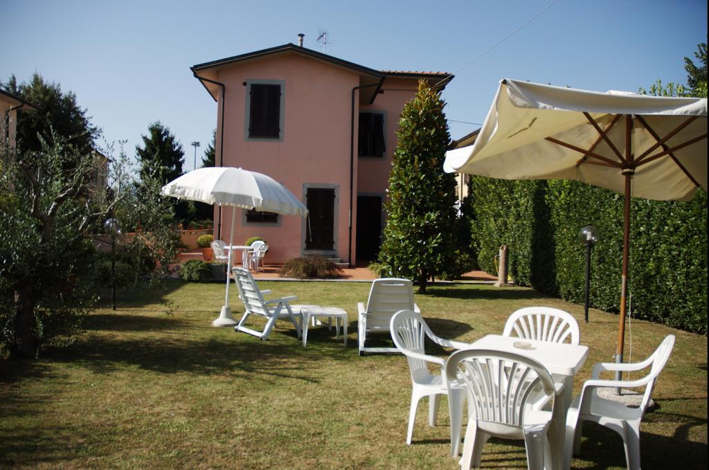 Affittacamere Villa Delia Lucca Exterior photo